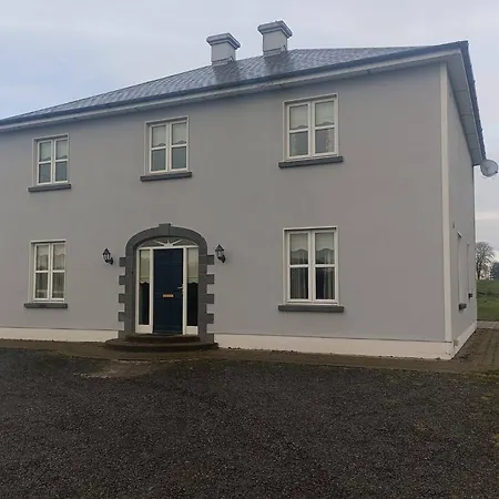 In Guest - 4, Williamstown, Ireland